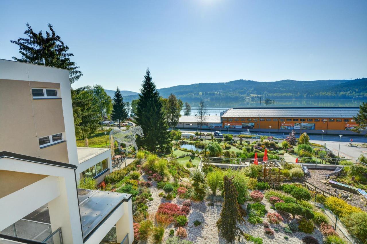 Hotel Star Lipno 伏尔塔瓦河畔利普诺 外观 照片