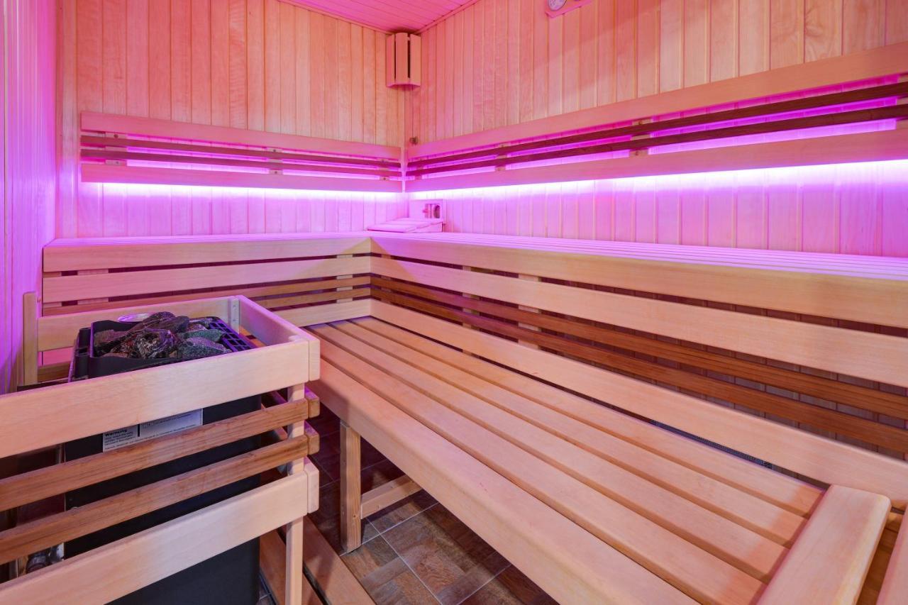 Hotel Star Lipno 伏尔塔瓦河畔利普诺 外观 照片